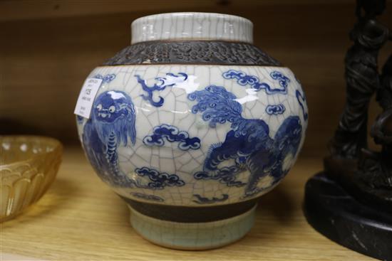 A Chinese crackleglaze vase